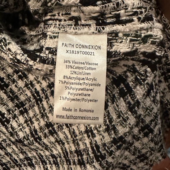 Woman’s Black and White Tweed Jacket - Picture 4 of 4